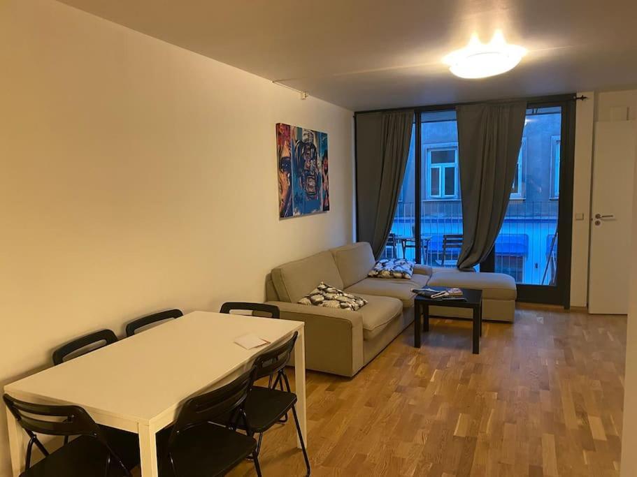 Leilighet Midt I Oslo Sentrum 2 Soverom Og Stue Kültér fotó
